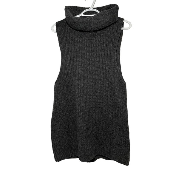 𝅺free People Need It Now Vest in color Charcoal size XS - Picture 4 of 7